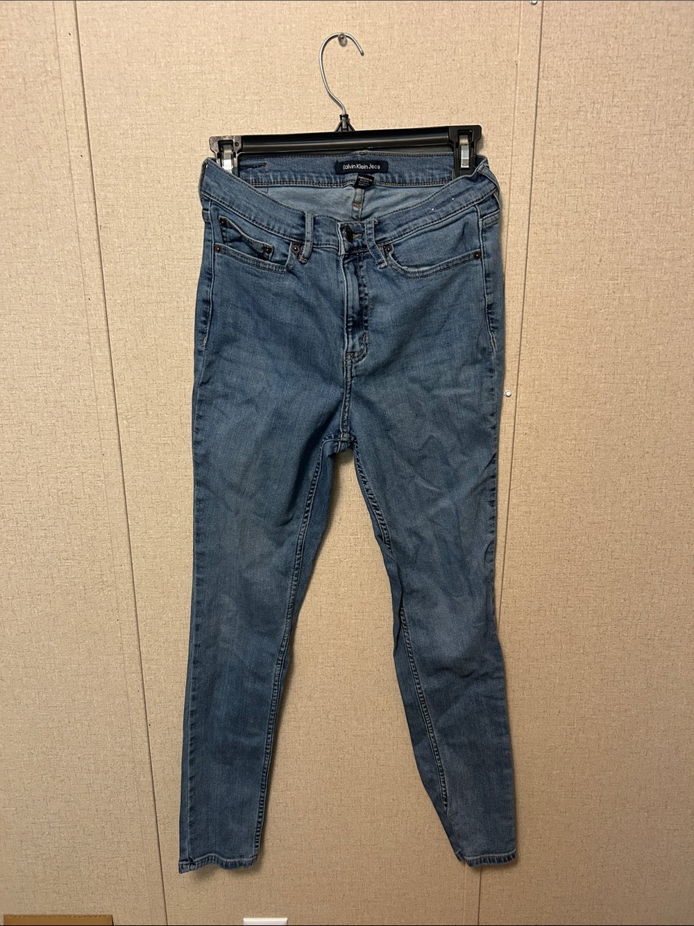 Calvin Klein Women's Skinny Jeans in Mid Blue Wash